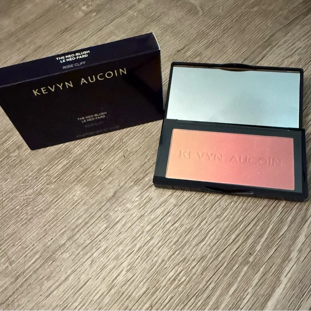 Kevin Aucoin The Neo Blush - Rose Cliff